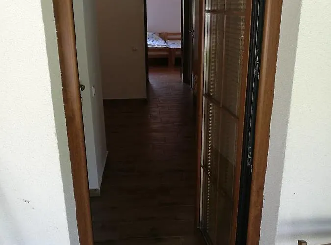 Gmitrovic Апартаменты Ртань